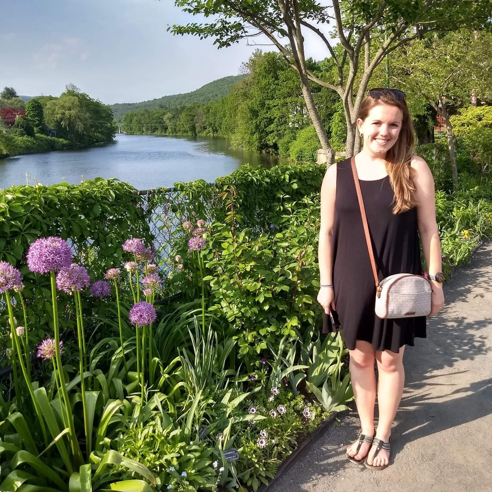 Meet your Posher, Gina